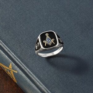14k White Gold and Onyx Masonic Ring